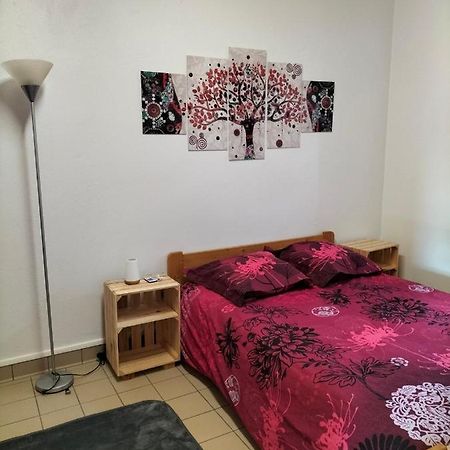 Studio Confortable Proche Des Sites Touristiques Issendolus Kültér fotó
