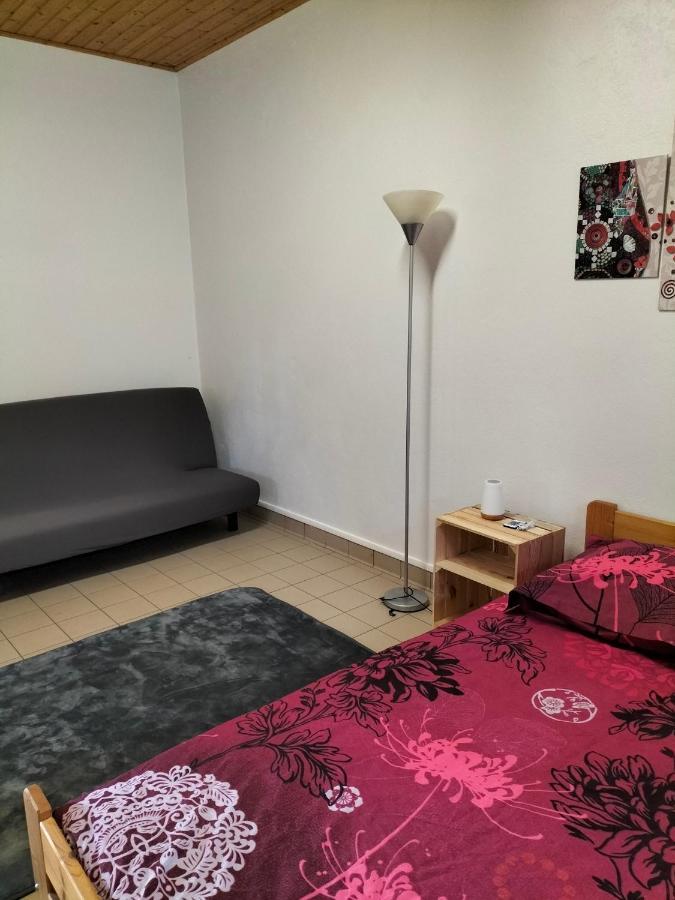 Studio Confortable Proche Des Sites Touristiques Issendolus Kültér fotó